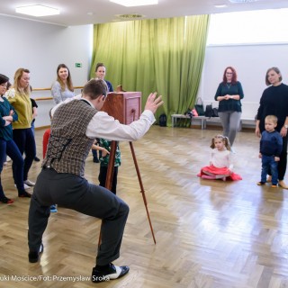 Zaczarowany Teatr Wyobraźni - warsztaty rodzinne - Fot : Przemysław Sroka