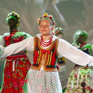 „Kwiat polskiej ziemi - opowieść o bł. Karolinie Kózce” - spektakl w wykonaniu ZPiT Świerczkowiacy - Fot. Jerzy Bardel