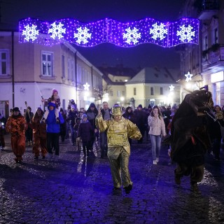 Opowieść Świąteczna - baśniowy orszak przez miasto - Artur Gawle